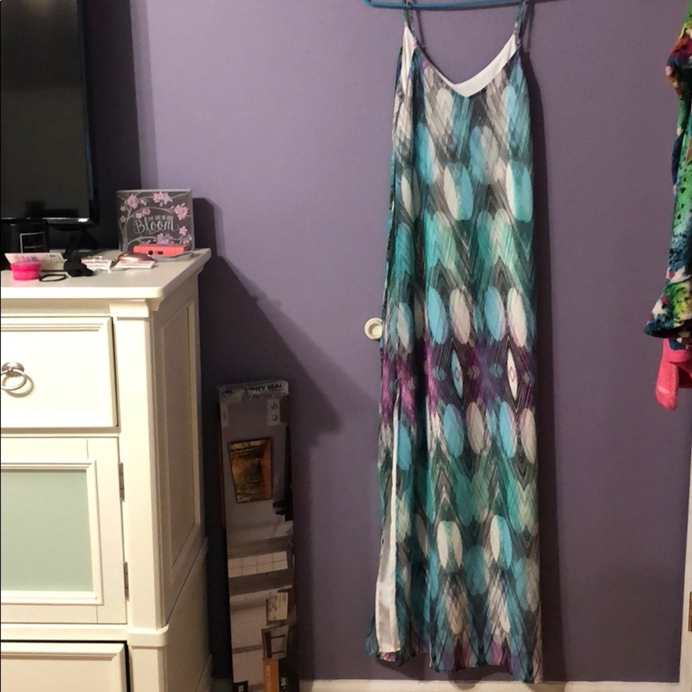 Feather pattern maxi dress